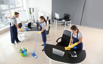 La pulizia degli uffici: guida pratica per un ambiente di lavoro sano
